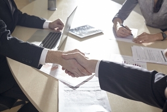 40代の弁護士です。仕事のやりがいと、比較的自由な働き方が両立できる企業法務の求人はありますか？